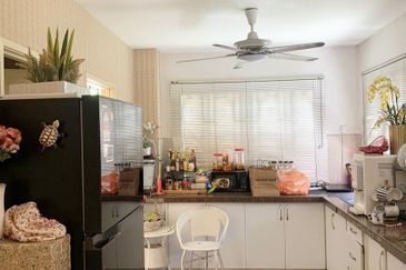 [CORNER UNIT][EXTRA LAND]Taman Tasik Prima Puchong