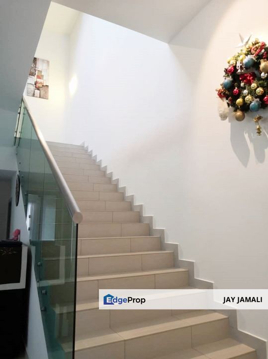 [MOVE IN CONDITION] 2 Storey D'Island Puchong, Selangor, Puchong