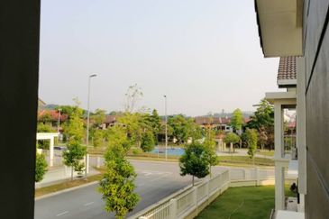 Avista @ Warisan Puteri