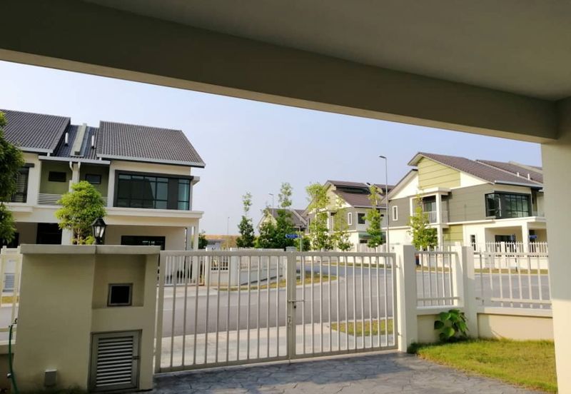 Avista @ Warisan Puteri