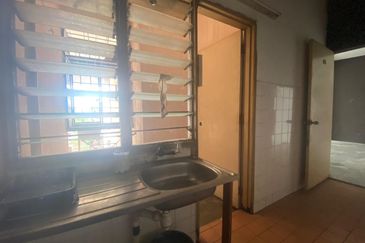 Taman Kinrara Seksyen 2