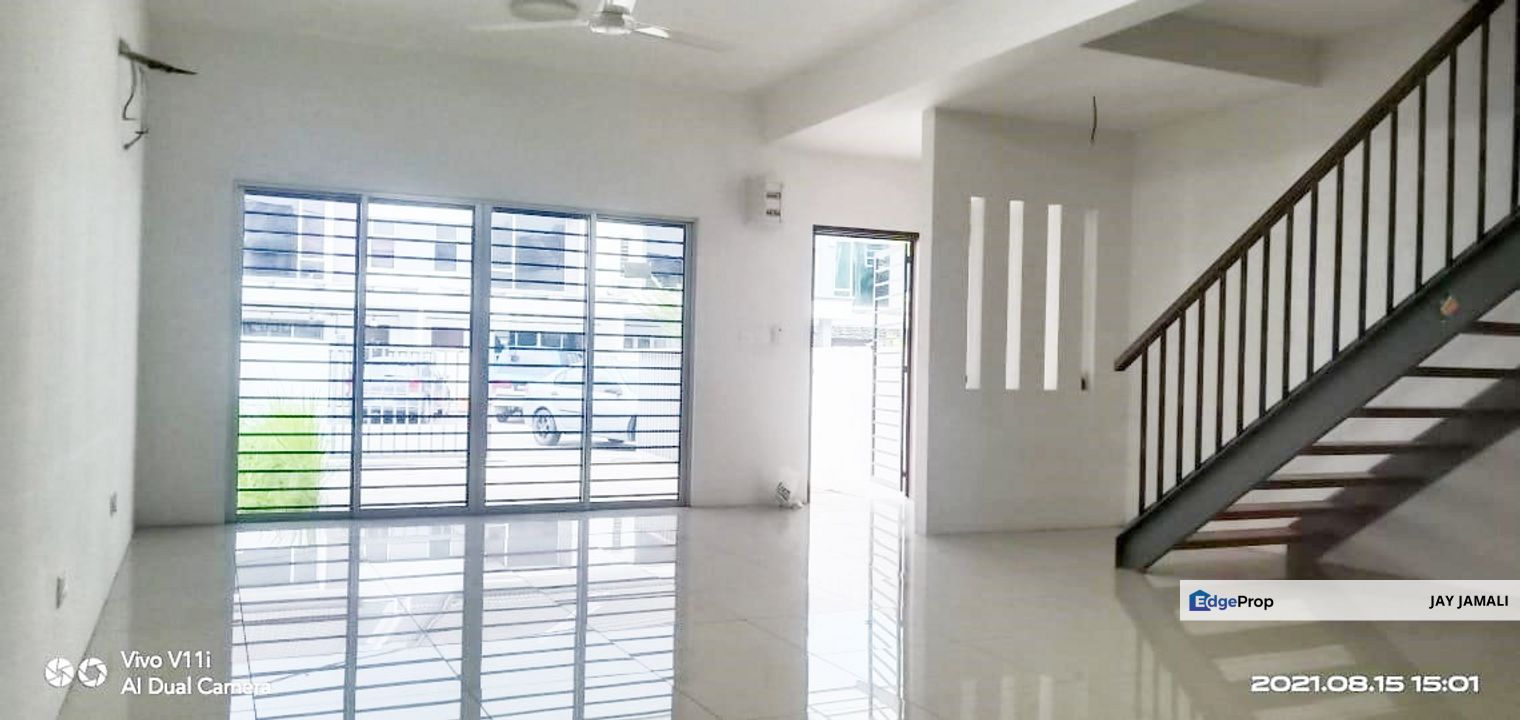 [PRIVACY][BIG BUILT UP] Double Storey Terrace, Selangor, Bandar Puncak Alam