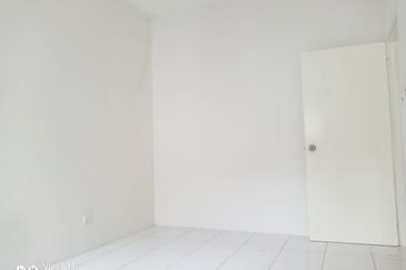 [PRIVACY][BIG BUILT UP] Double Storey Terrace