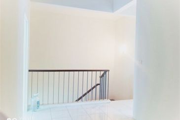 [PRIVACY][BIG BUILT UP] Double Storey Terrace