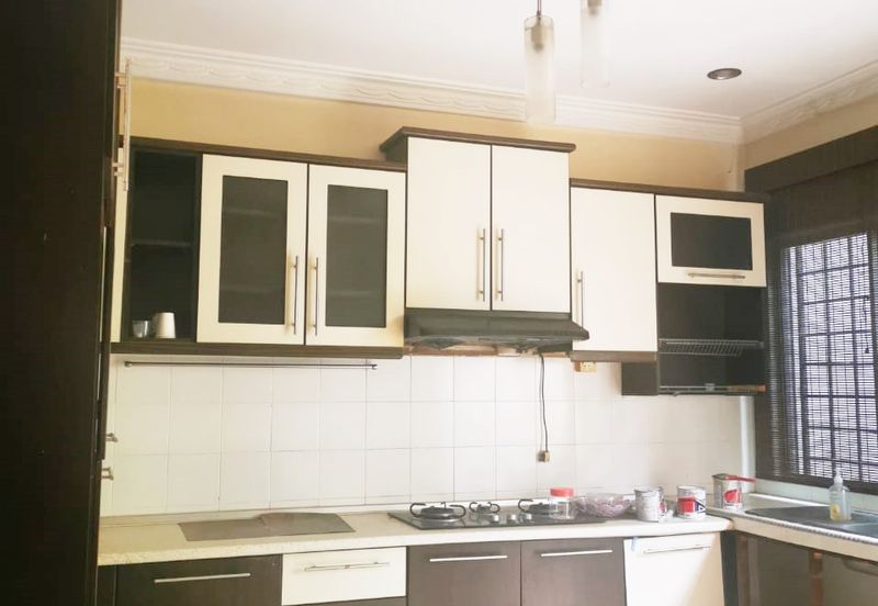 Jalan Saujana Puchong 6/8