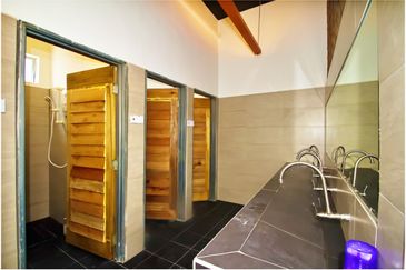 BOUTIQUE HOTEL BANDARAYA MELAKA FOR SALE