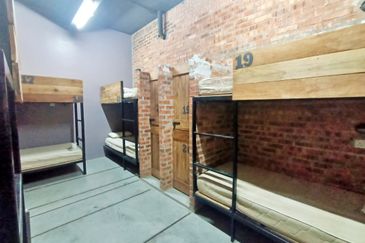 BOUTIQUE HOTEL BANDARAYA MELAKA FOR SALE