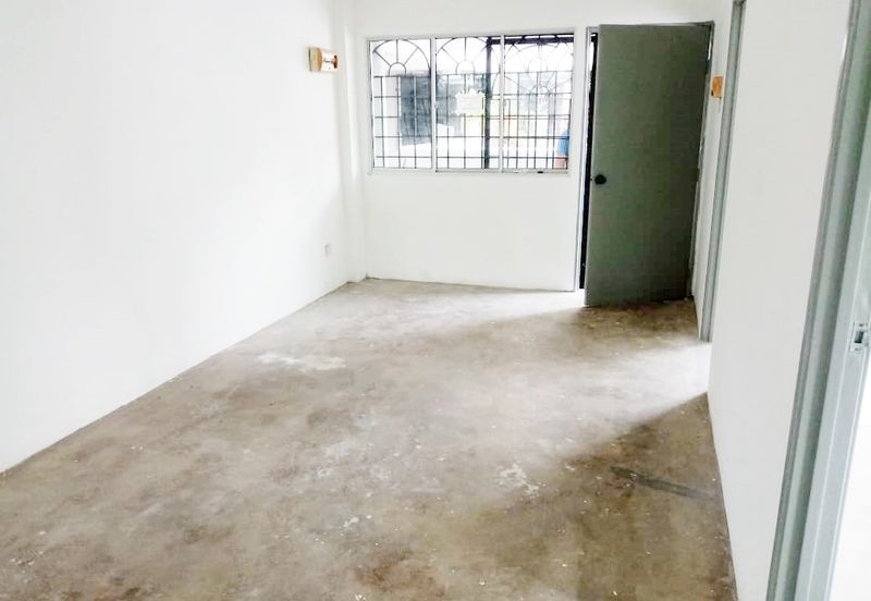 Wawasan Low Cost Flat