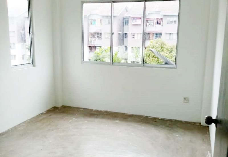 Wawasan Low Cost Flat