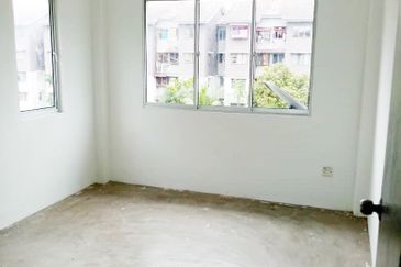 Wawasan Low Cost Flat