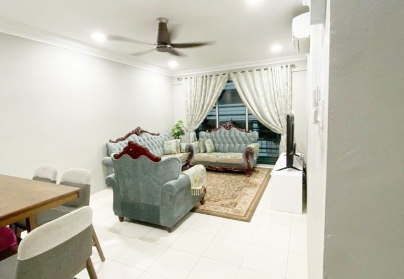 Puncak Hijauan (Hijauan Heights)