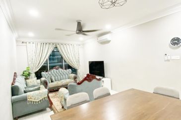 Puncak Hijauan (Hijauan Heights)