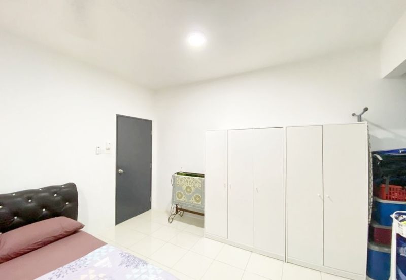 Puncak Hijauan (Hijauan Heights)