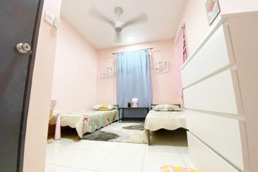 Puncak Hijauan (Hijauan Heights)