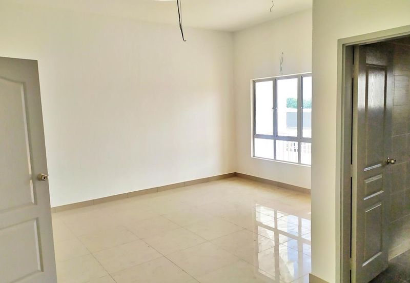 [FREEHOLD] TERES 2 TINGKAT TAMAN WARISAN VILLA