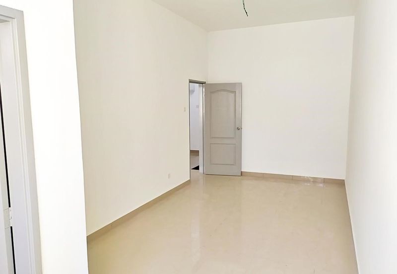 [FREEHOLD] TERES 2 TINGKAT TAMAN WARISAN VILLA