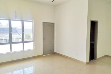 [FREEHOLD] TERES 2 TINGKAT TAMAN WARISAN VILLA