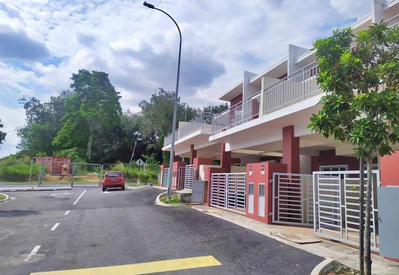 [FREEHOLD] TERES 2 TINGKAT TAMAN WARISAN VILLA