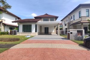 Condominium Nearby Playground Gajah Condominiums In Gajah Mitula Homes