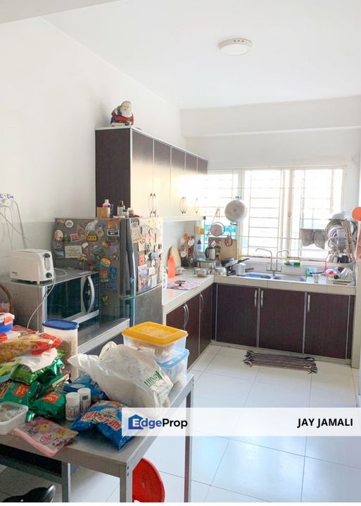 BIG CONDO|FACING SWIM POOL CASA TROPIKA PUCHONG, Selangor, Puchong