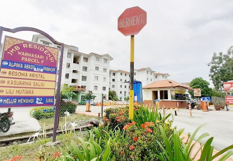 Residensi Warnasari 1