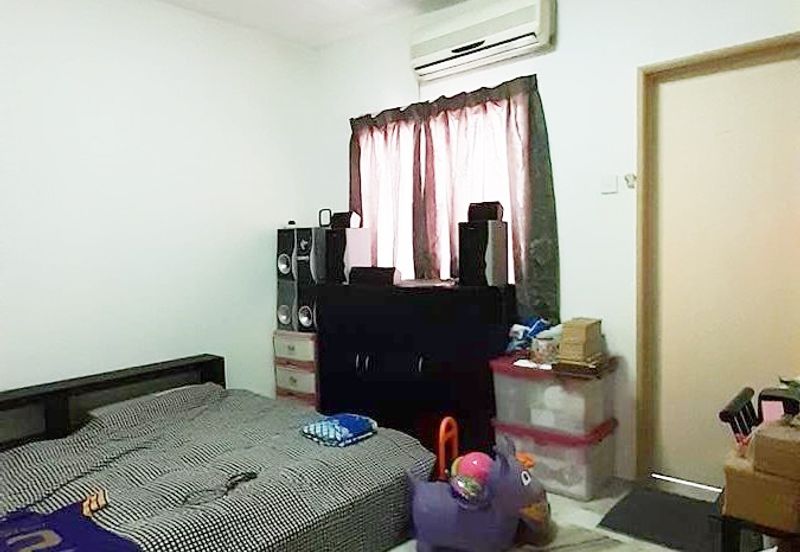 Residensi Warnasari 1