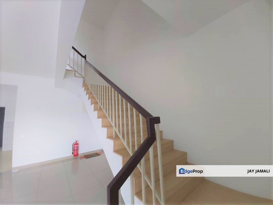 [BIG UNIT][NEW HOUSE] Amani Bandar Serenia, Selangor, Dengkil