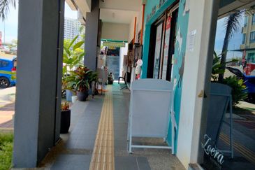 DOUBLE STOREY SHOP LOT CYBERJAYA FOR SALE