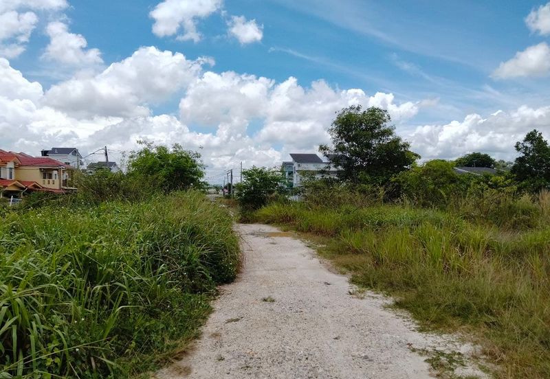 [TANAH LUAS][HARGA BERBALOI] Tanah di Mukim Labu 