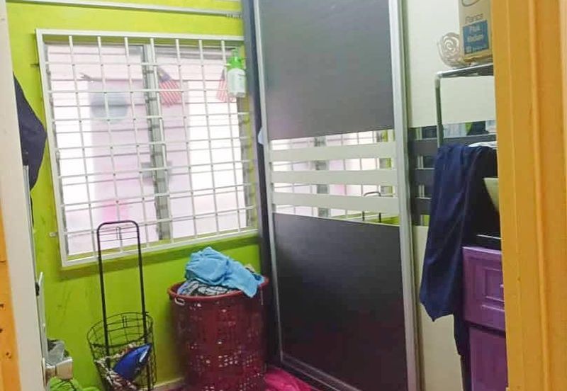 Pangsapuri Putra Damai