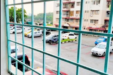 Sri Cempaka Apartment Bandar Puchong Jaya