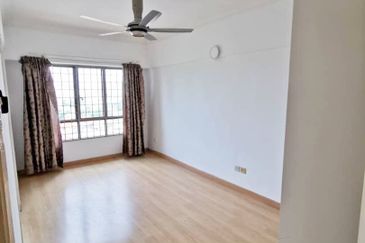 Anjung Hijau (Greenfield Apartment)