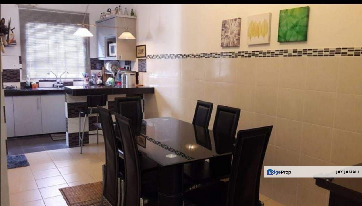 FULLY EXTENDED| DOUBLE STOREY LAKE VISTA PUCHONG, Selangor, Puchong