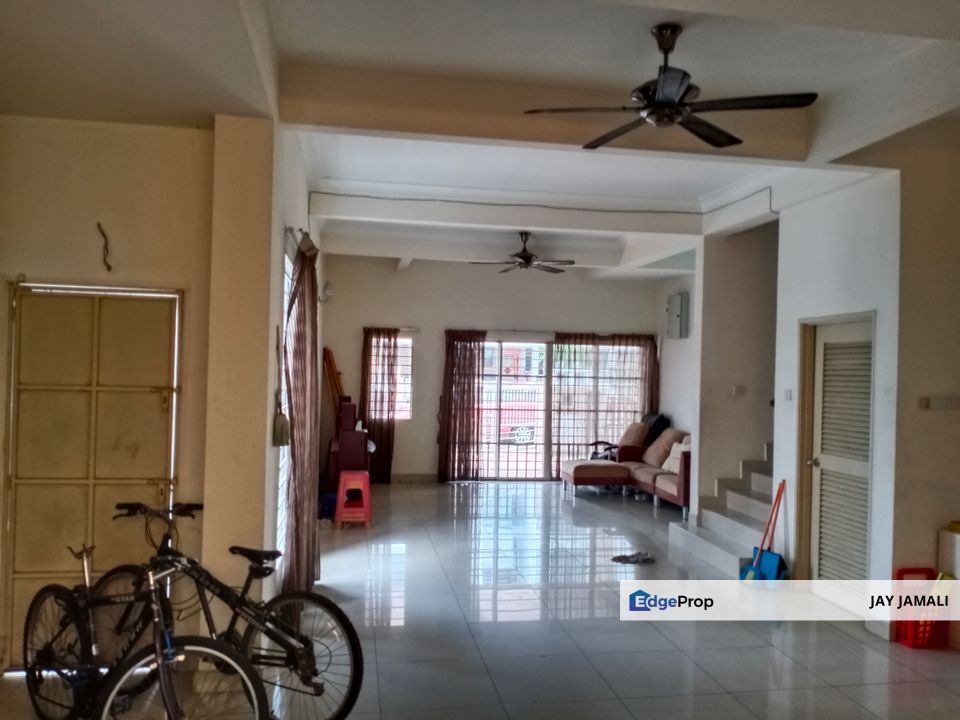 2.5 Storey Lake View Homes Taman Tasik Prima Puchong, FULLY EXTEND and Lake View from master bedroom, Selangor, Puchong