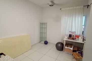 Aurora Residence @ Lake Side City