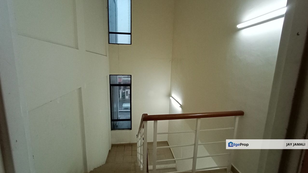 BELOW MV|NICE LAKE SCENERY AT ROOF TOP|LAKE VIEW HOMES TASIK PRIMA PUCHONG, Selangor, Puchong