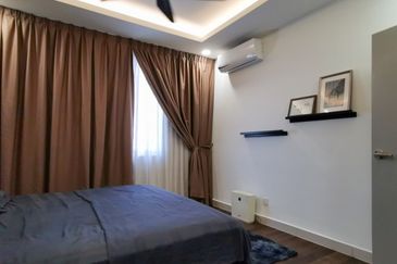 Aurora Residence @ Lake Side City