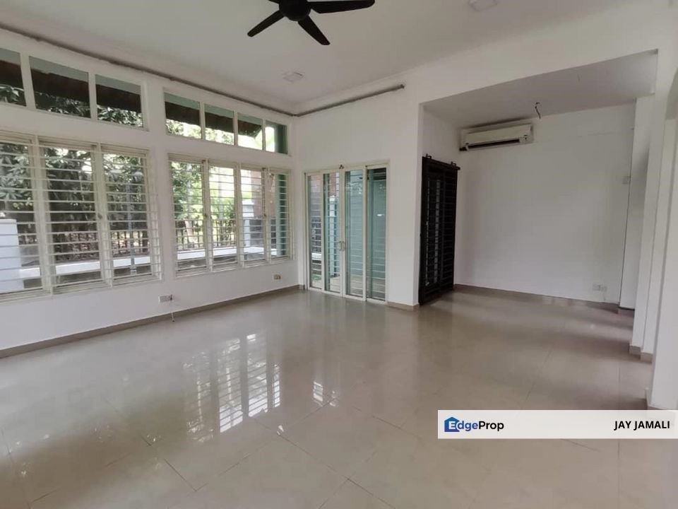 EXTRA LAND|FREEHOLD 2 STY SEMI D JALAN JENDELA, Selangor, Bukit Jelutong