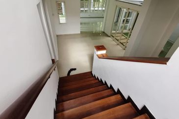 EXTRA LAND|FREEHOLD 2 STY SEMI D JALAN JENDELA