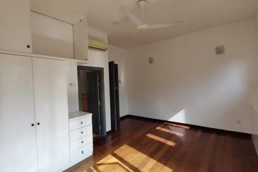 EXTRA LAND|FREEHOLD 2 STY SEMI D JALAN JENDELA