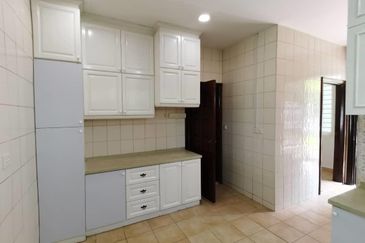 EXTRA LAND|FREEHOLD 2 STY SEMI D JALAN JENDELA