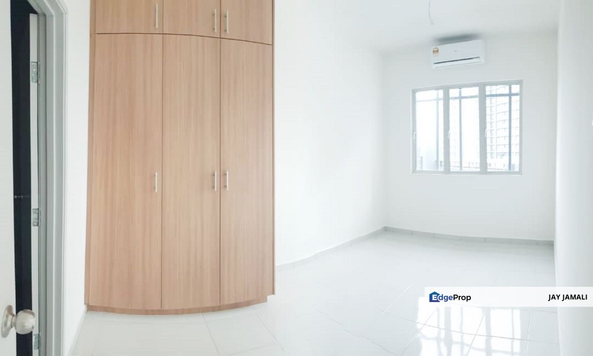 FREEHOLD|BIG SIZE| BLOK D RESIDENSI ADELIA, Selangor, Bangi