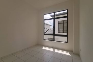 NEW UNIT|SEMI D| Avenham Garden Puncak Alam