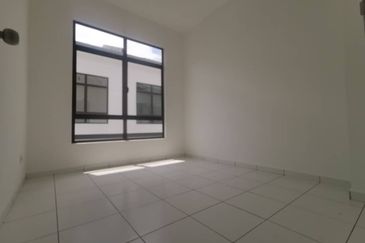 NEW UNIT|SEMI D| Avenham Garden Puncak Alam