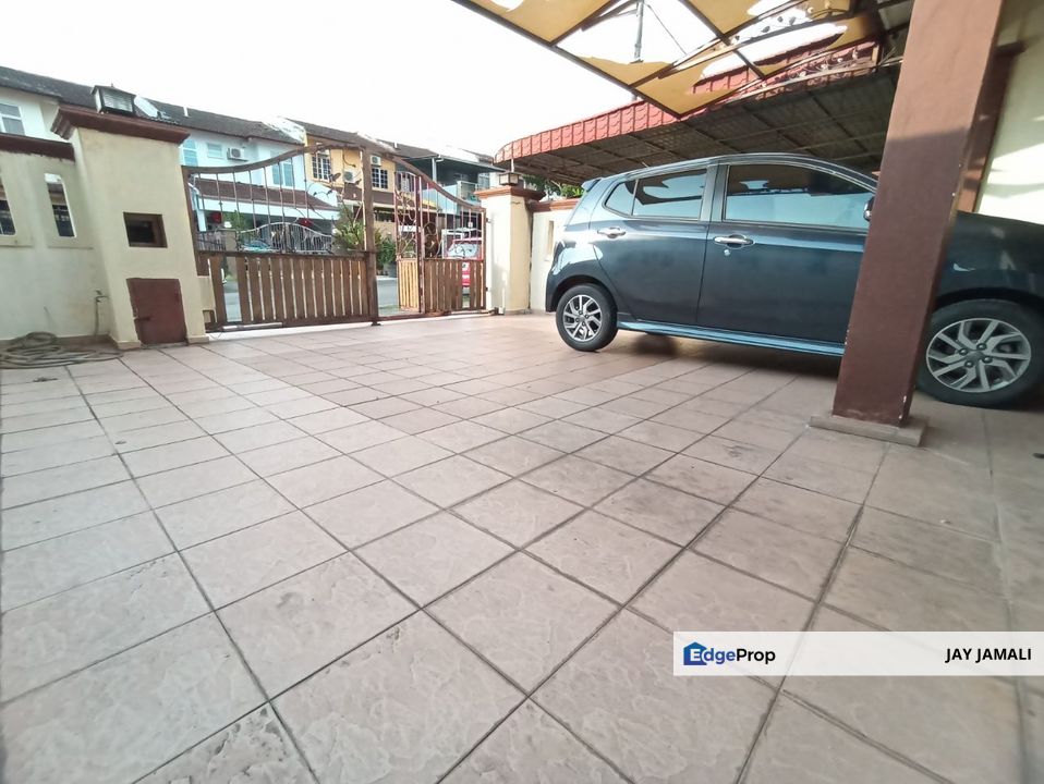 NEARBY AMENITIES|AFFORDABLE| 2 STOREY EQUINE PARK, Selangor, Seri Kembangan