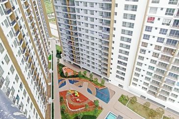NEW UNIT|POOL VIEW|CONDO JALAN SEMARAK KL