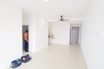 NEW UNIT|POOL VIEW|CONDO JALAN SEMARAK KL