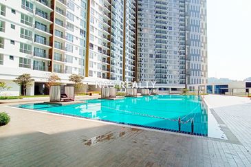 NEW UNIT|POOL VIEW|CONDO JALAN SEMARAK KL