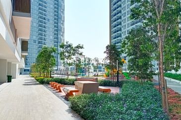 NEW UNIT|POOL VIEW|CONDO JALAN SEMARAK KL