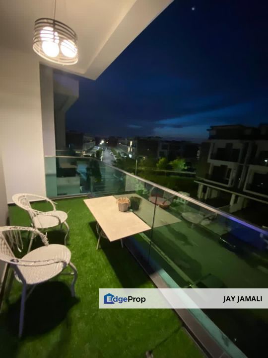 FULLY FURNISH|BIG UNIT| 3 STOREY NUSAPUTRA PUCHONG, Selangor, Puchong South